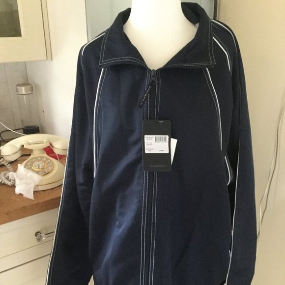 Windbreaker - Picture 1 of 8